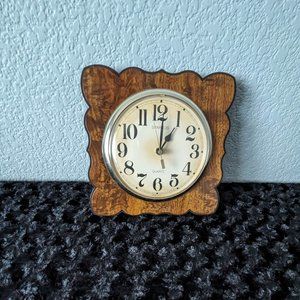 Vintage Spartus Quartz Faux Wood Wall Clock